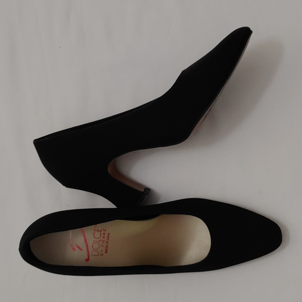 Dolce By Pierre Women's Size 7M 3 inch Heel Pump
